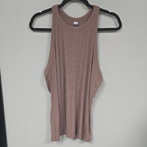Old Navy Ribbed Cross Back Tank Top In A Tan/Brown Color